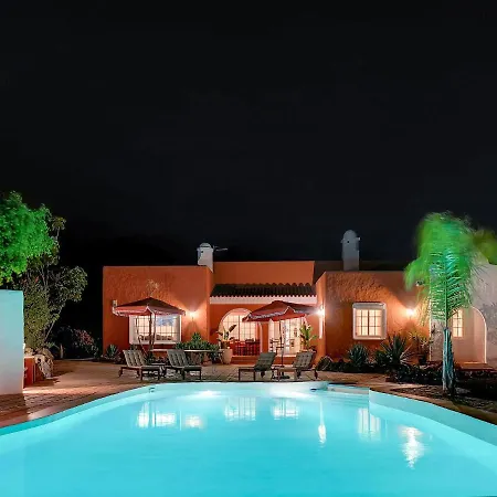 Karat Hacienda Miranda Villa *